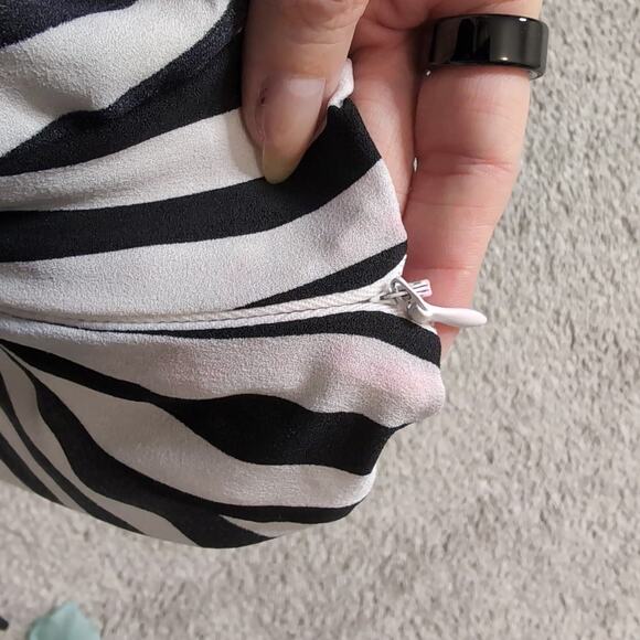 XOXO Vintage Y2K Stripe Dress - Picture 3 of 5